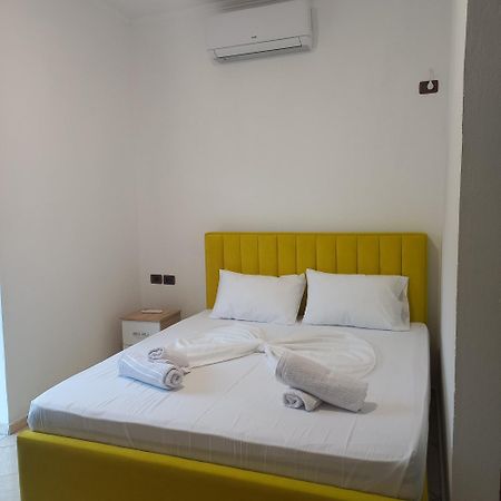 Hotel Eno Permet Bagian luar foto