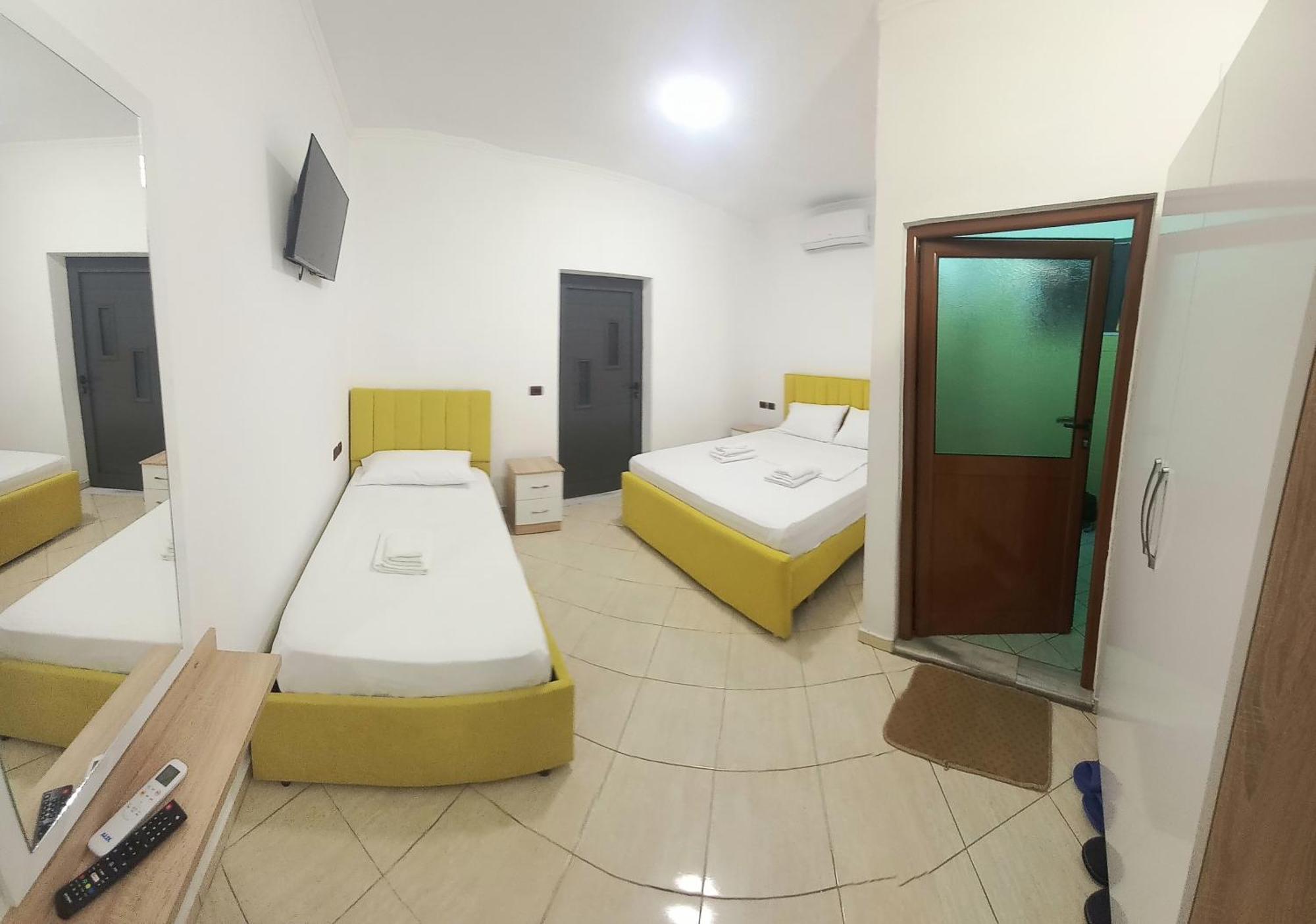 Hotel Eno Permet Bagian luar foto